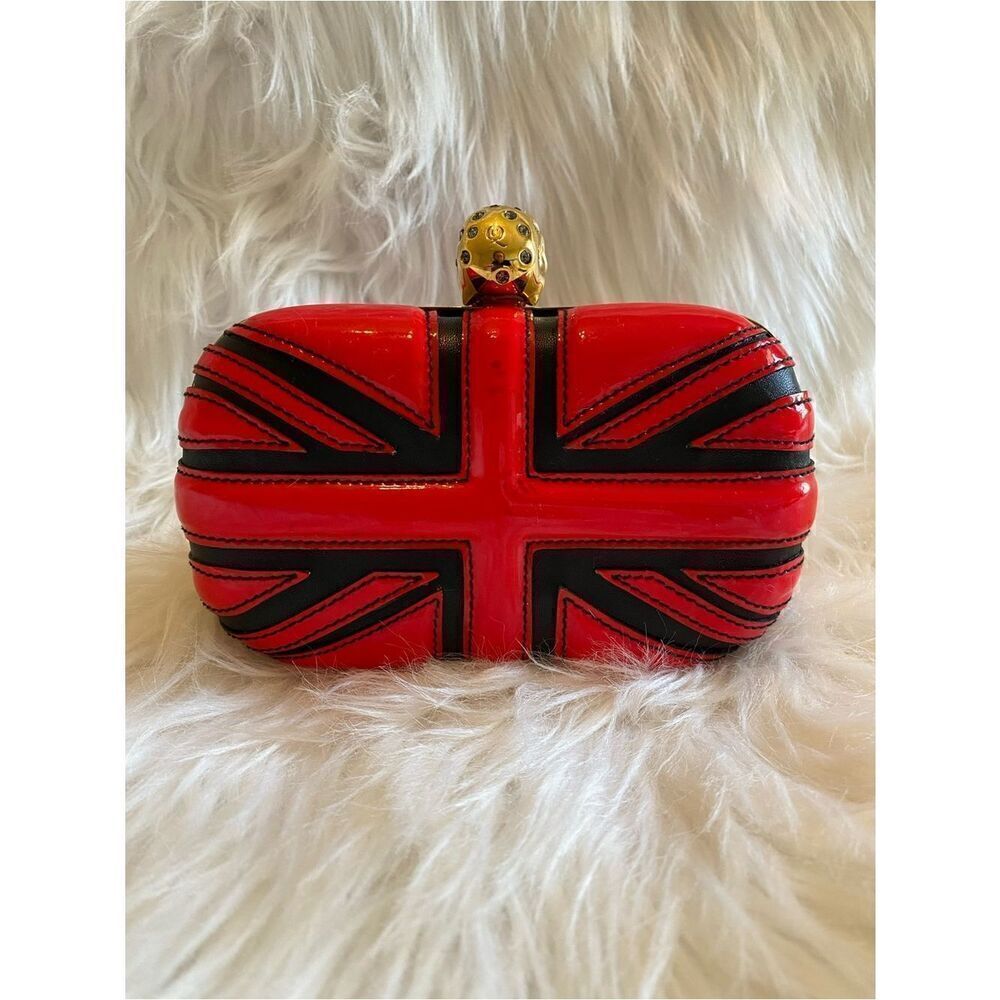 🛍️ ALEXANDER MCQUEEN Limited Edition Britannia England Patent Leather Clutch - Picture 5 of 17